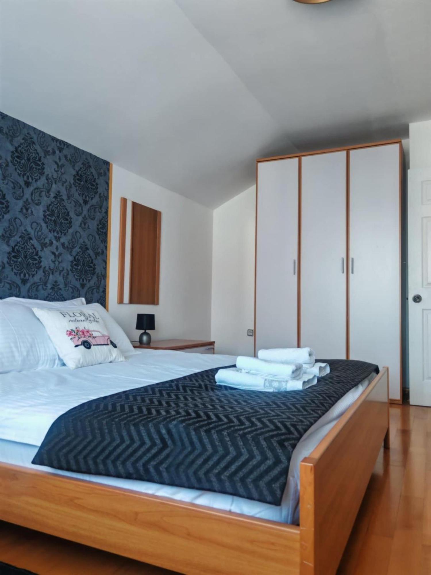 Apartman Kristian Zagreb Airport Velika Gorica Exterior foto